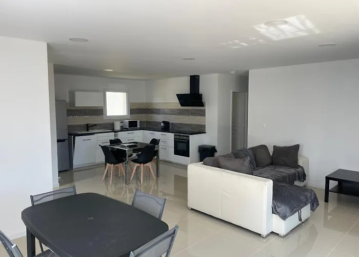 Maison Neuve Meublee 100 M2 *